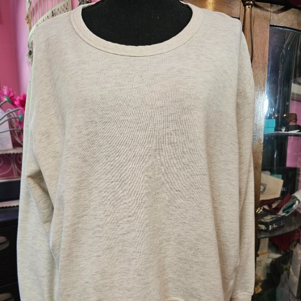 Light Sweatshirt with layer look